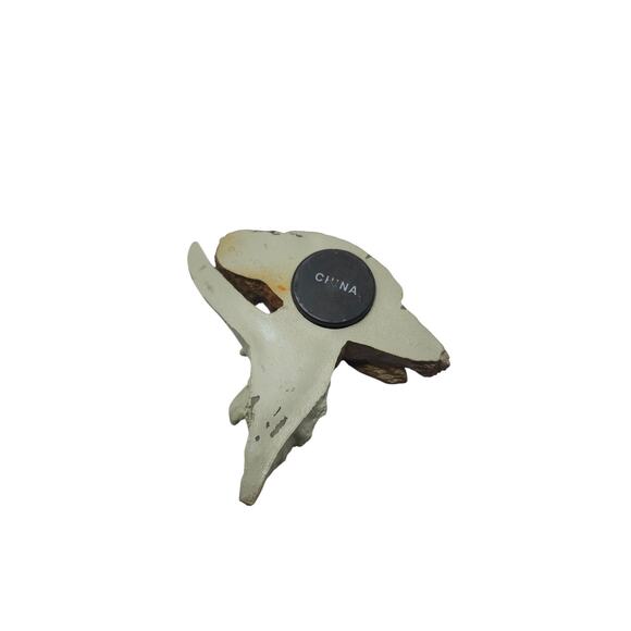 Vintage 3-D Realistic Owl Magnet Rubber Hand-Painted Bird of Prey Fridge Decor - Picture 4 of 8